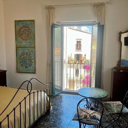 Casa Cardi Apartment Sperlonga Luaran gambar