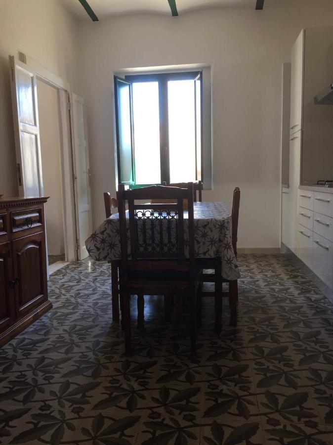 Casa Cardi Apartment Sperlonga Luaran gambar